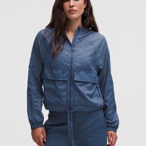 lululemon athletica Blue Hood lite  Jacket